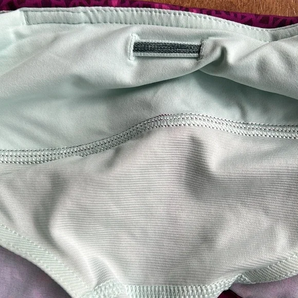 LULULEMON💫Women’s Plum Paradise Camo Geo Regal Run Times Shorts - Picture 13 of 16